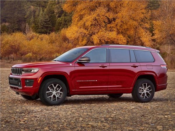 Объявлена дата российской премьеры Jeep Grand Cherokee L