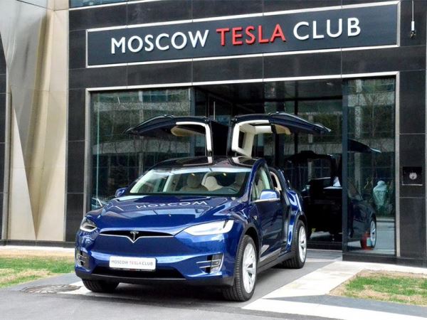 Российские владельцы Tesla обращаются к Илону Маску за помощью