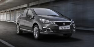 Седаны Peugeot 408 и Citroen C4 лишились дизельного мотора на рынке РФ в 2022 году