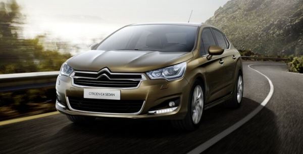 Седаны Peugeot 408 и Citroen C4 лишились дизельного мотора на рынке РФ в 2022 году